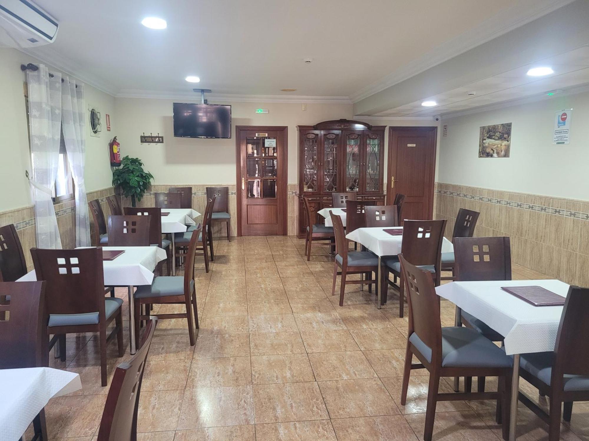 Hostal Restaurante El Paraiso Don Benito Exterior photo